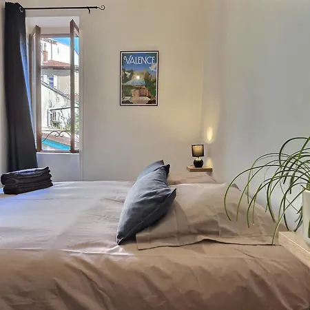 La Cachette - Hypercentre Apartment